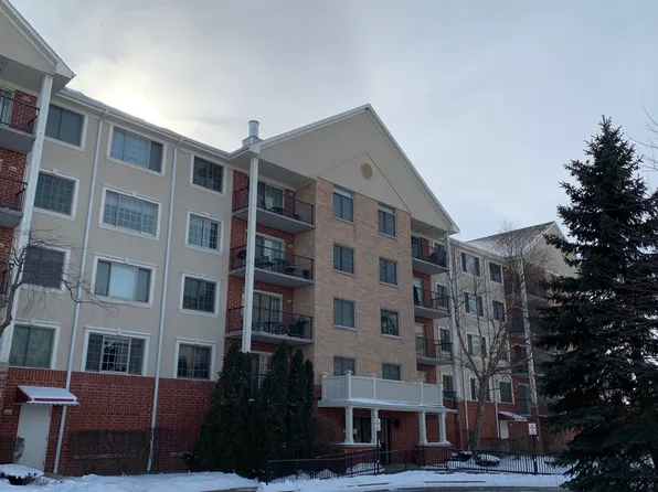 2301 Oakmont Way Unit 401, Darien, IL 60561