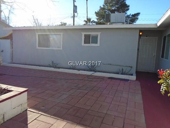 5th image of 717 Fairway Dr