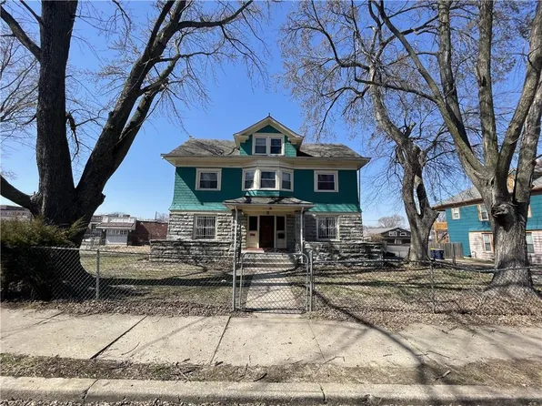 3312 Holmes St, Kansas City, MO 64109