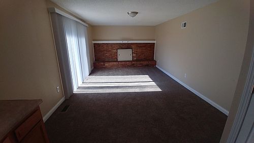 3rd image of 6268 Weybridge Dr