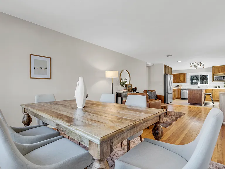 3100 Arrowwood Ln — Photo 3
