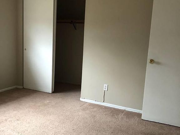 5th image of 8661 Morningaire Cir