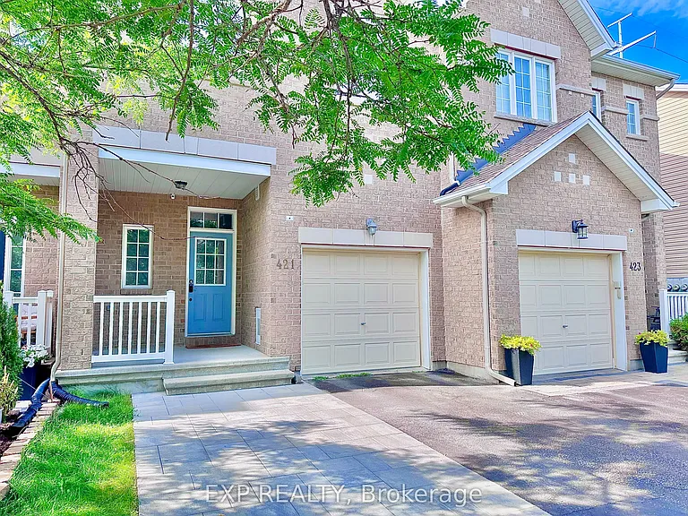 421 Foxhall Way — Photo 2
