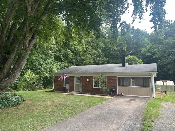 514 Weatherford Dr, King, NC 27021