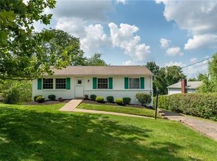 217 Win Ridge Dr, Coraopolis, PA 15108