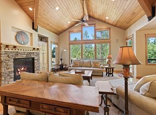 (Undisclosed Address), Sunriver, OR 97707