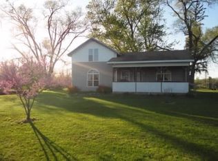 68390 Lazy Ln, Edwardsburg, MI 49112