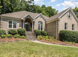 3216 Morris Farm Dr, Jamestown, NC 27282