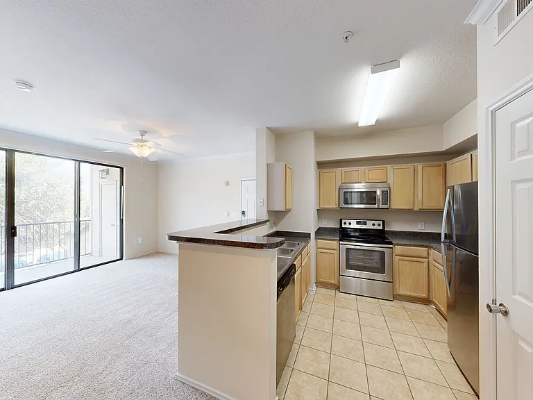 Lakeline Villas — Photo 48