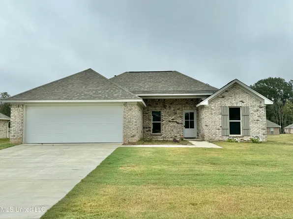 120 Bailey Cv, Canton, MS 39046