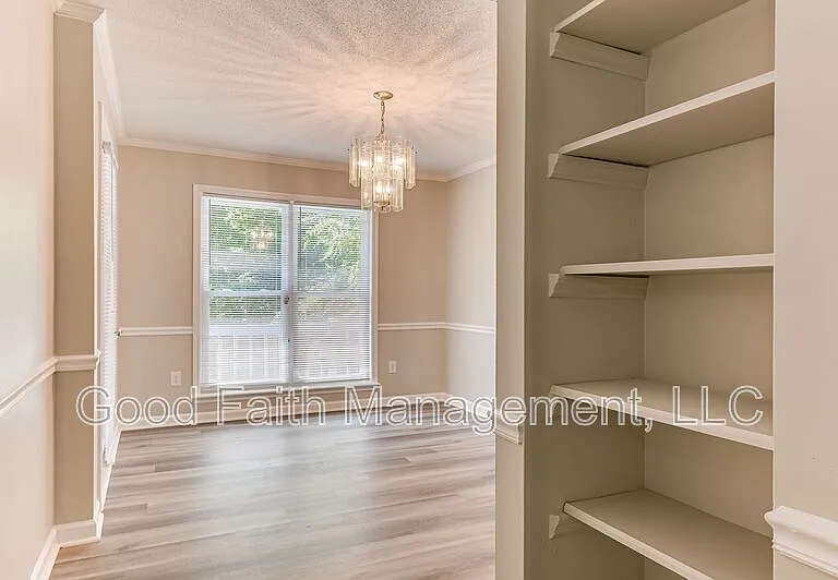 612 Fieldstone Way — Photo 7