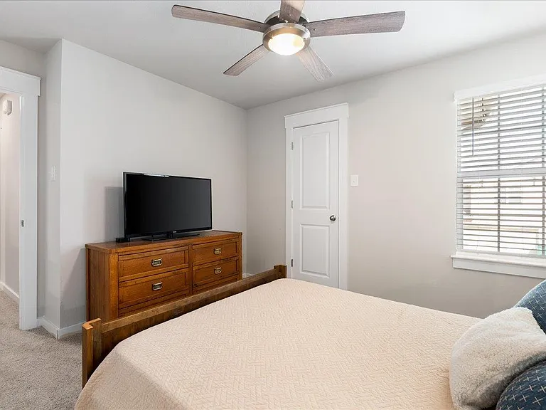 17103B Crane Fly Dr — Photo 23