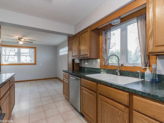 5th image of 3450 Glen Flora Ave