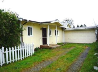1020 NE Madrone St, Grants Pass, OR 97526