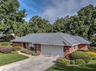 2222 Wildwood Hollow Dr, Valrico, FL 33596