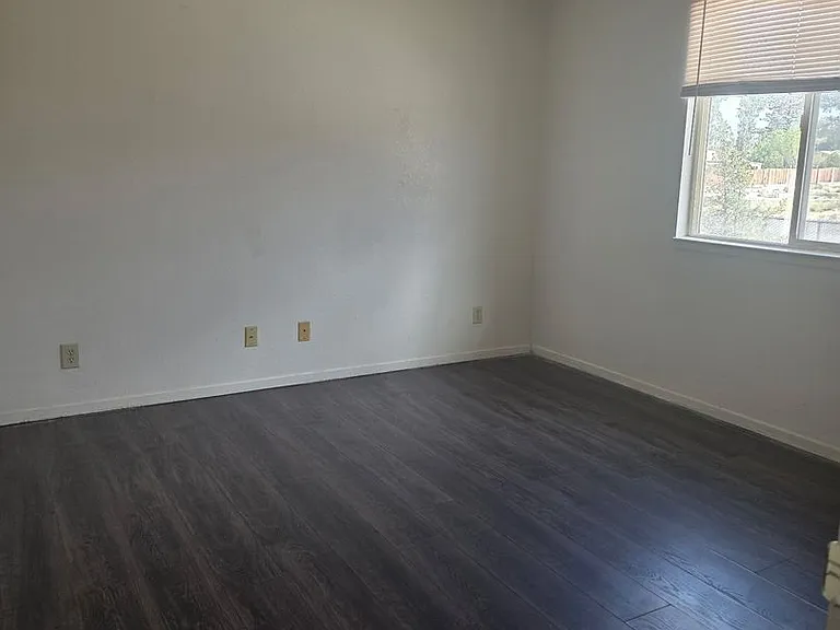 510 E 1st St, Hawthorne, NV 89415 — Photo 31
