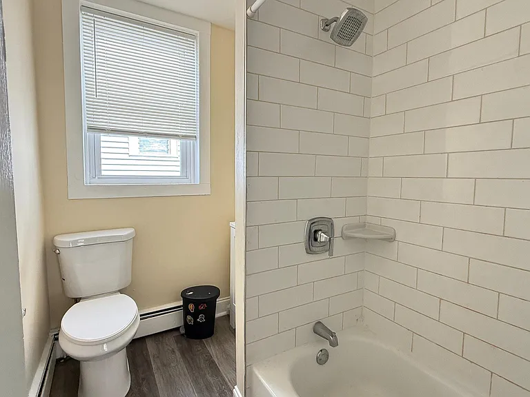 2030 Liberty St — Photo 18