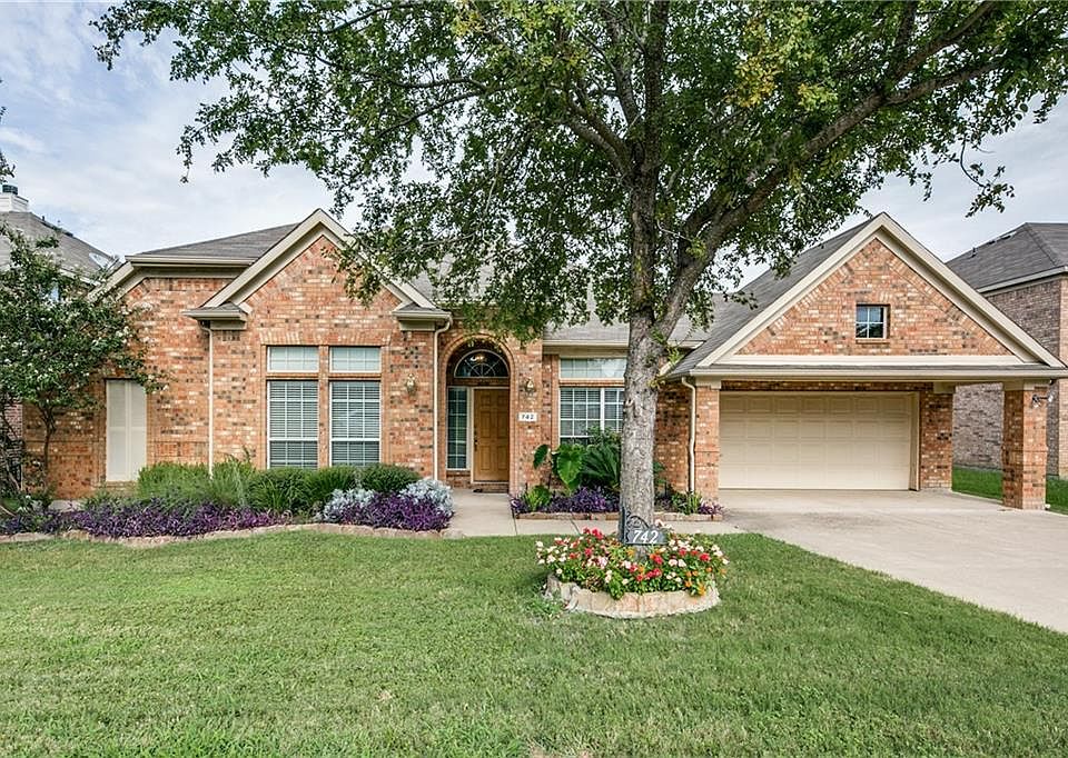 1st image of 742 Creekstone Dr