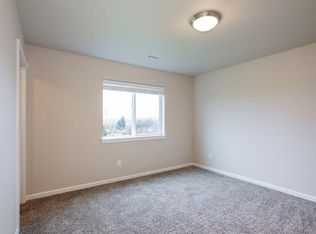 14583 NE Rose Pkwy, Portland, OR 97230