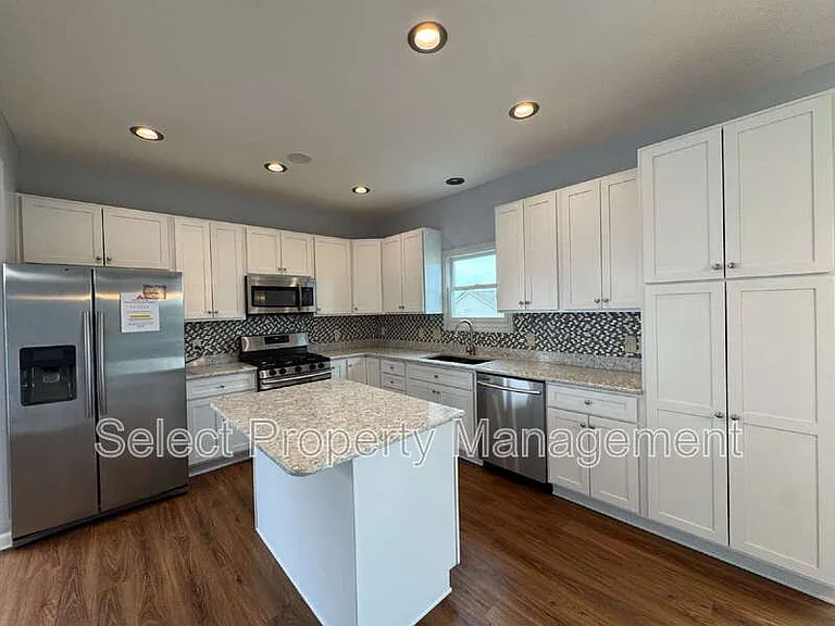 7518 Ravens Stone Dr — Photo 5