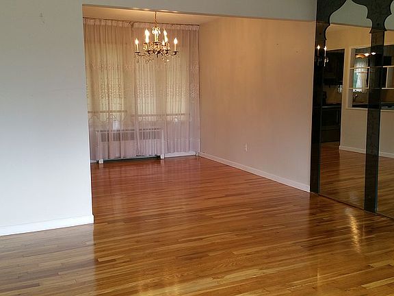 Dining/Living room 