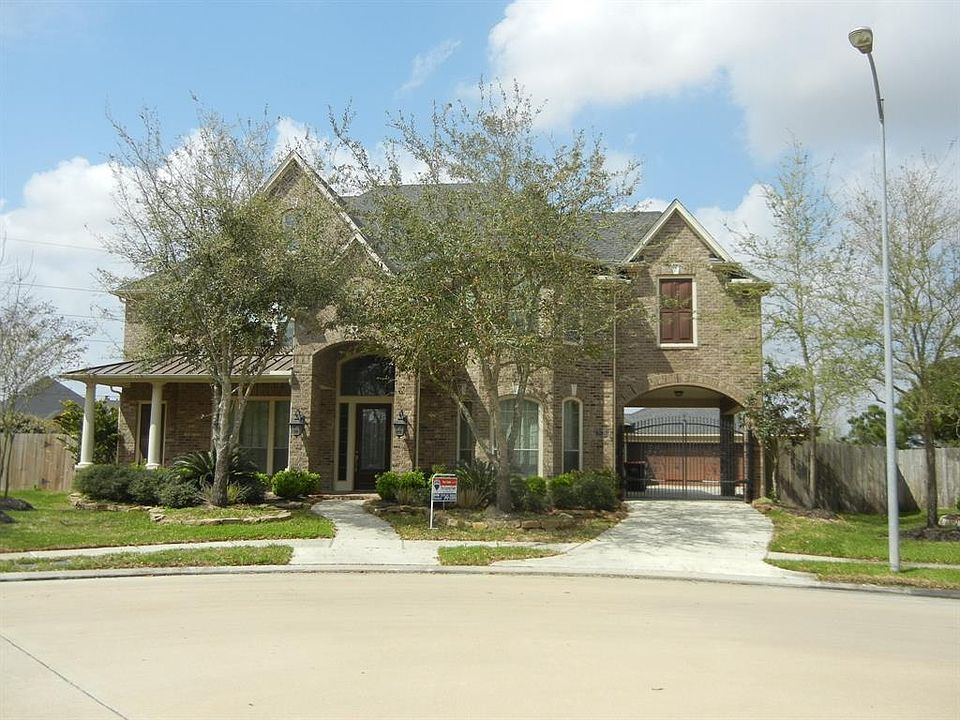1st image of 28638 Ravens Prairie Dr