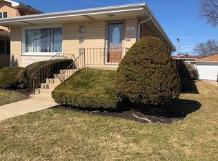 7210 Ponto Dr, Morton Grove, IL 60053