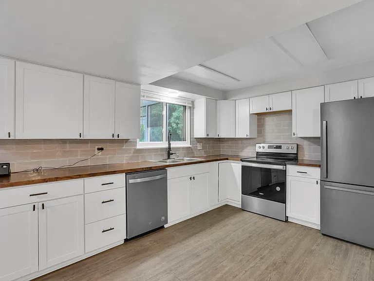 3662 Panama Dr — Photo 15