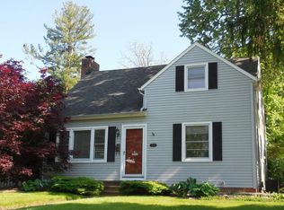 33640 Linden Dr, Solon, OH 44139