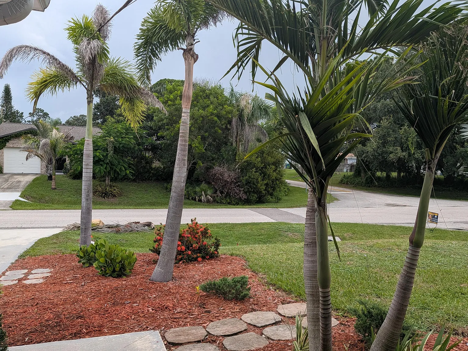 4 bed, 2.0 bath, 1830 sqft, $2,500 — Photo 4