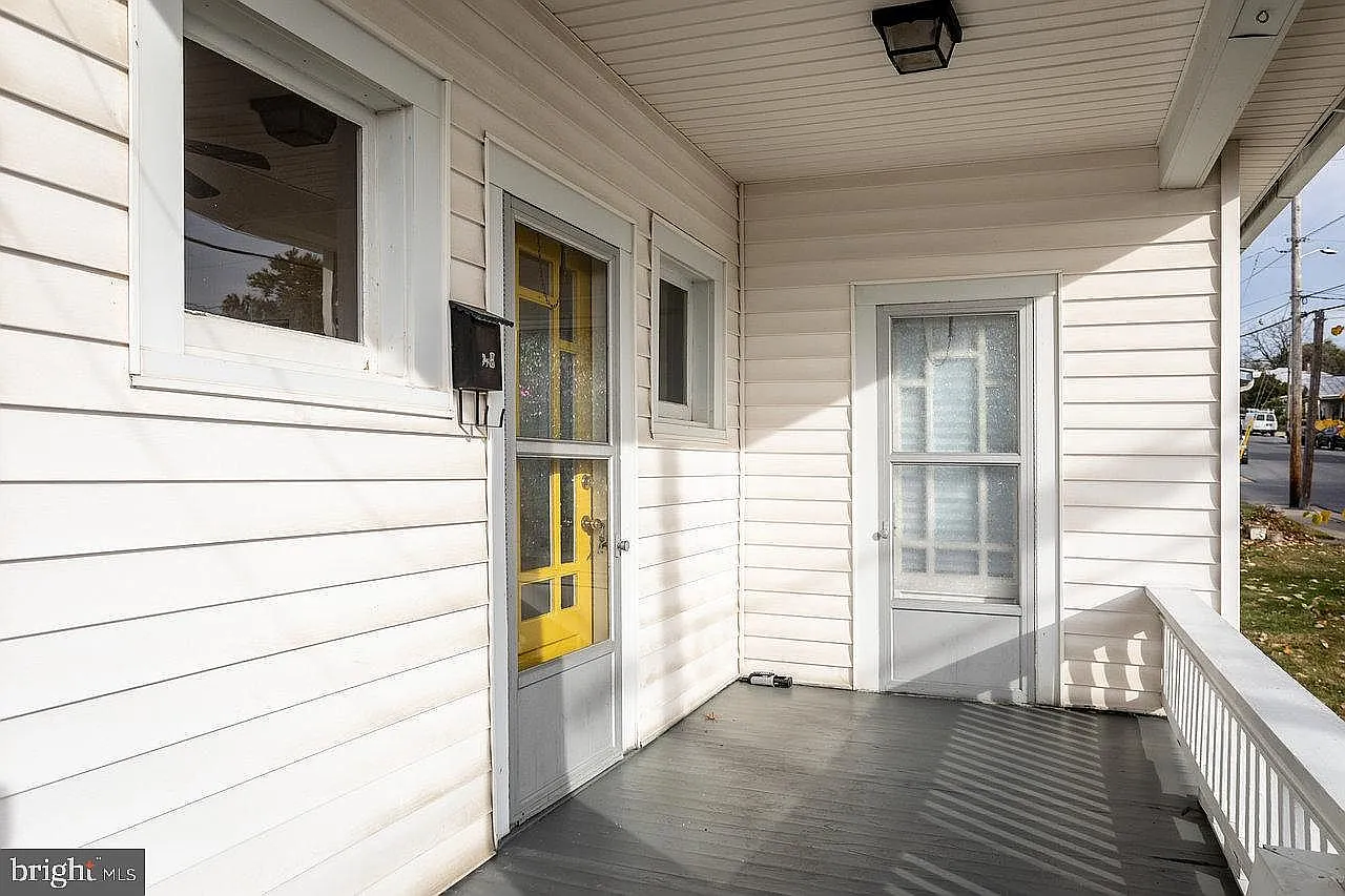 3 bed, 1175 sqft, $1,700 — Photo 4