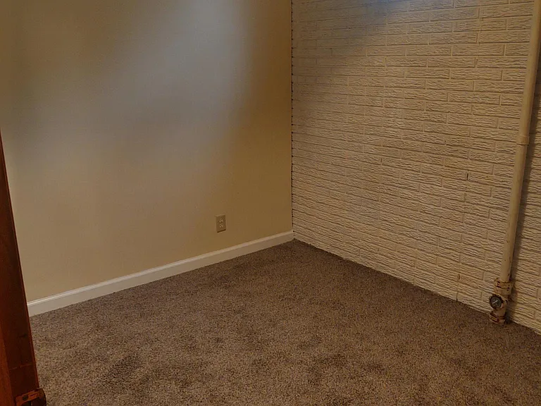 1724 W Arlington St — Photo 11
