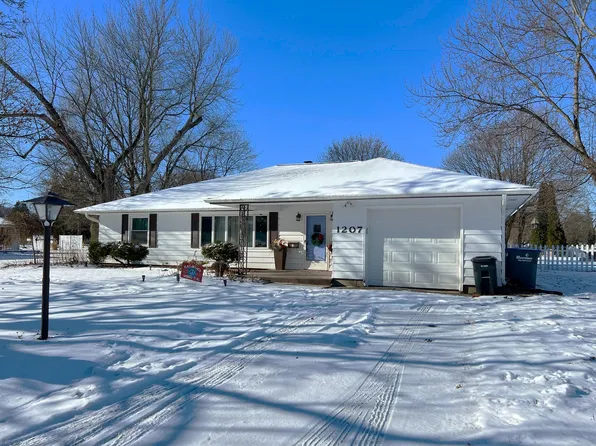 1207 Wilson Ave, Sturgis, MI 49091