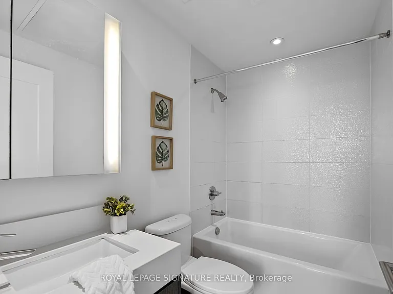 10 York St #3003 — Photo 12