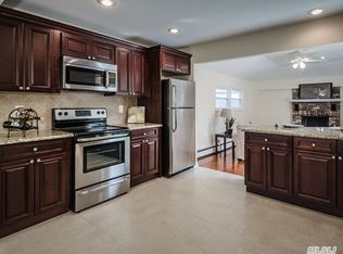 845 Grand Blvd, Westbury, NY 11590