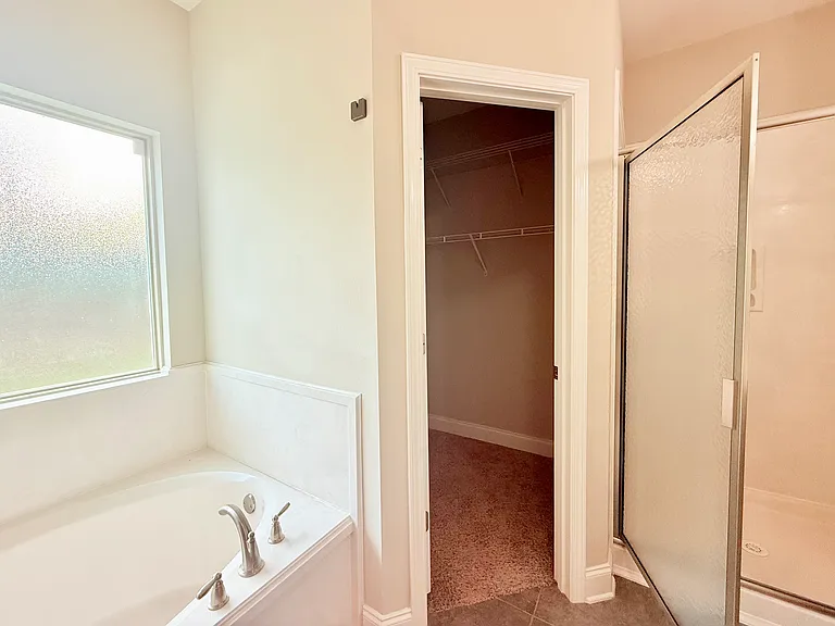 602 Begeman Rd — Photo 5