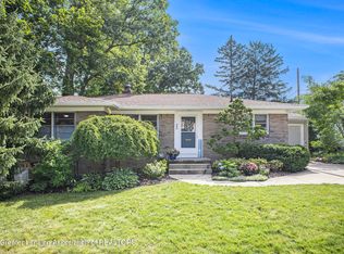300 Chesterfield Pkwy, East Lansing, MI 48823