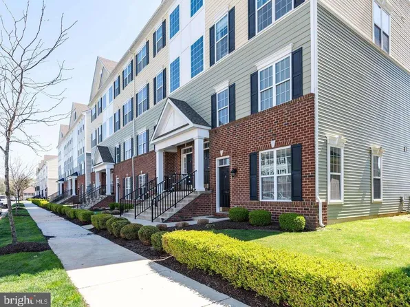 1068 Worth Ln, Claymont, DE 19703