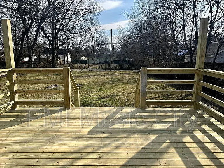 322 Arrington St — Photo 18