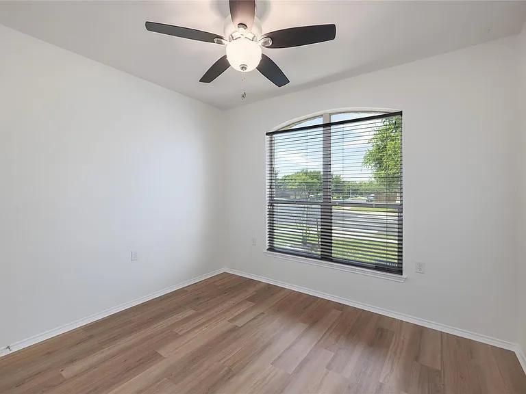 8725 Panadero Dr — Photo 21