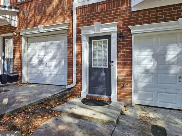 2265 Dillard Xing, Tucker, GA 30084
