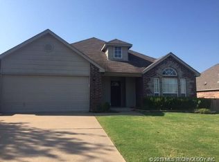 1518 W 117th St S, Jenks, OK 74037