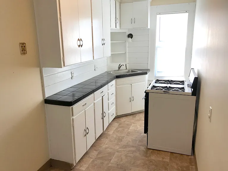 4215 Grand Ave #202 — Photo 13