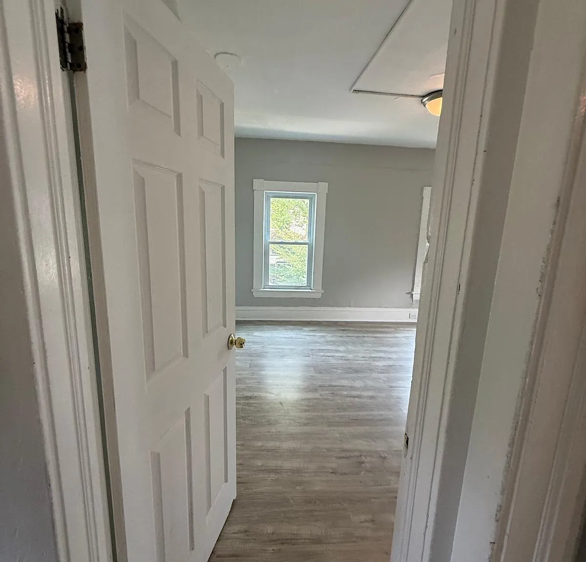 3 bed, 1280 sqft, $1,200 — Photo 4