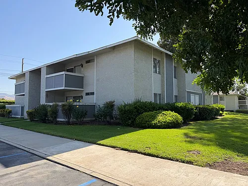 26200 Redlands Blvd Photo 1