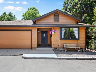 628 Golden Ln, Medford, OR, 97504