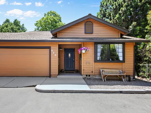 628 Golden Ln, Medford, OR 97504