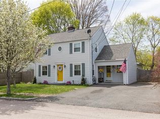 7 Harris St, Riverside, RI 02915