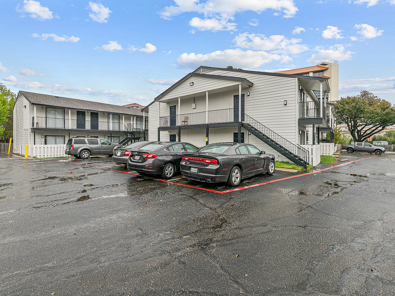 Winding Way Apartments — Photo 2