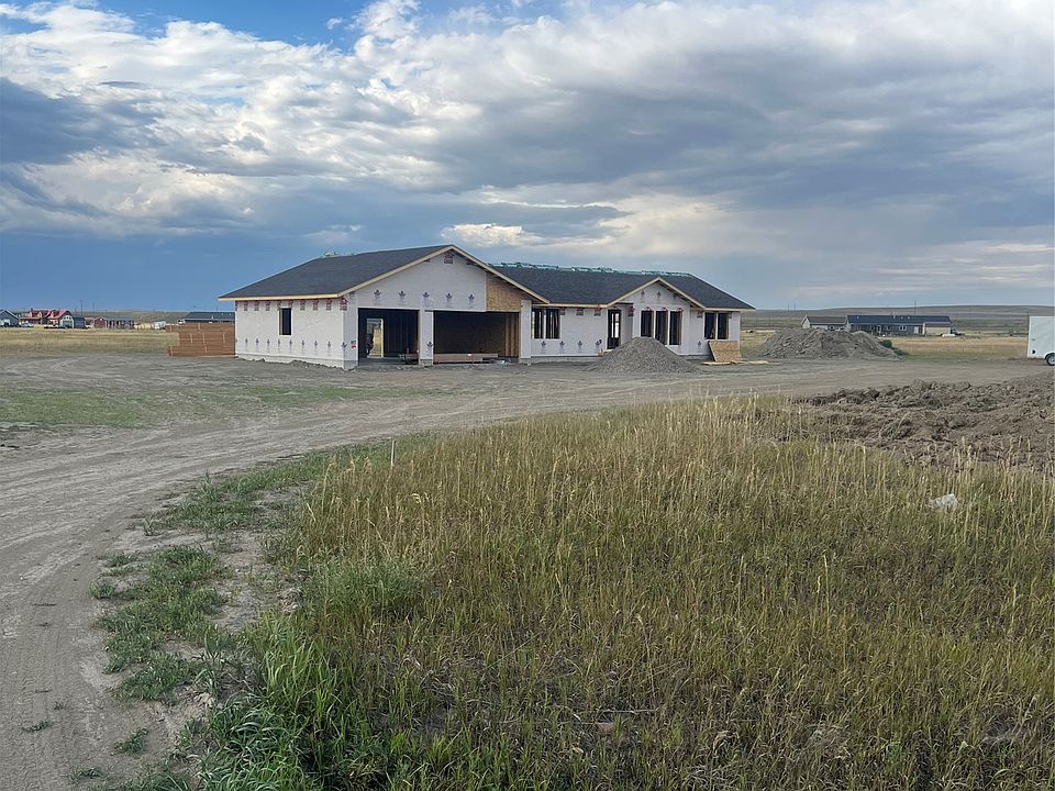 1st image of 130 Meadows Loop